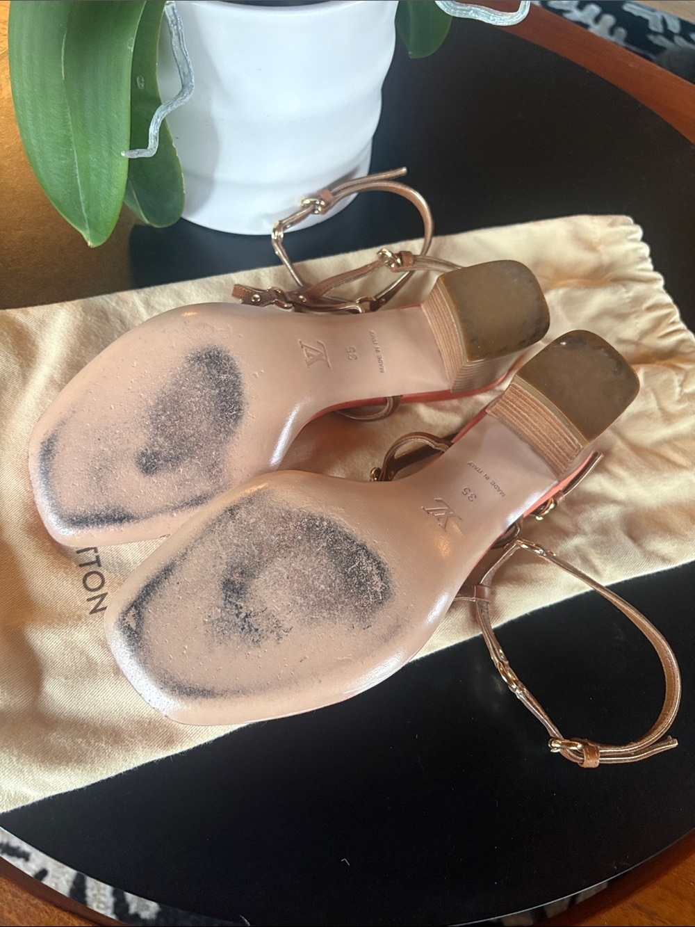 Louis Vuitton Coral and Tan T-Strap Sandals with Gold Hardware - Picture 5 of 12